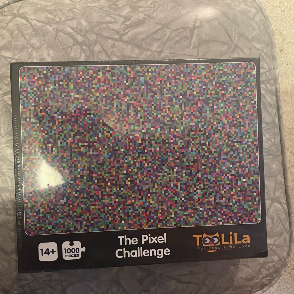 Pixel Challenge puzzle 1000 pieces
